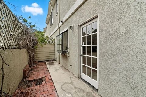 Tiny photo for 1754 11th Street #101, Santa Monica, CA 90404 (MLS # PW25232544)