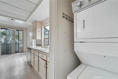 Tiny photo for 1754 11th Street #101, Santa Monica, CA 90404 (MLS # PW25232544)