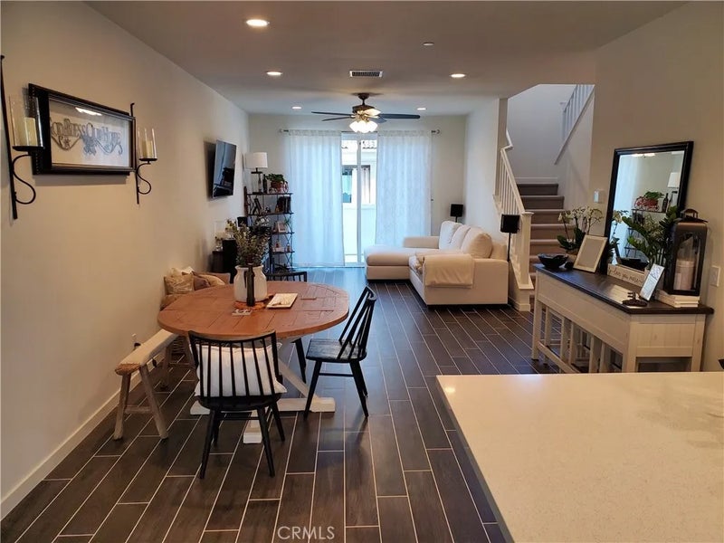 609 Shadowbrook