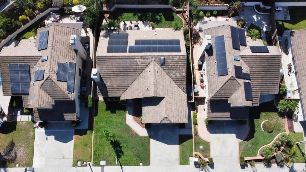 1233 Rocky Point Way