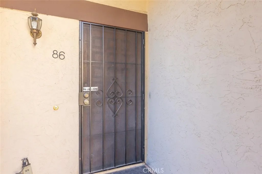 5715 Baltimore Dr 86