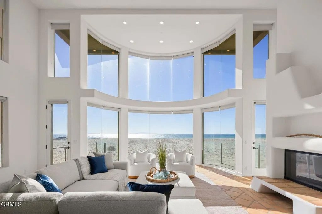 1045 Mandalay Beach Road