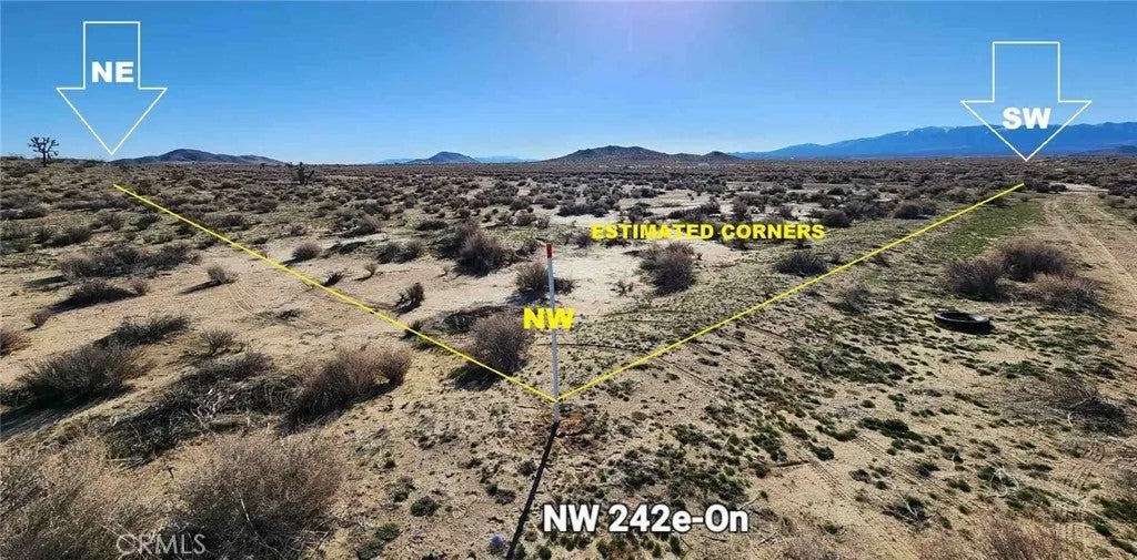 Photo of 24200 E Avenue O, Lancaster, CA 93591 (MLS # DW26145458)