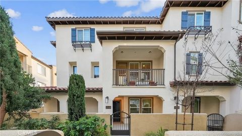 Photo of 10548 Acorn Place, Los Alamitos, CA 90720 (MLS # CV26001857)