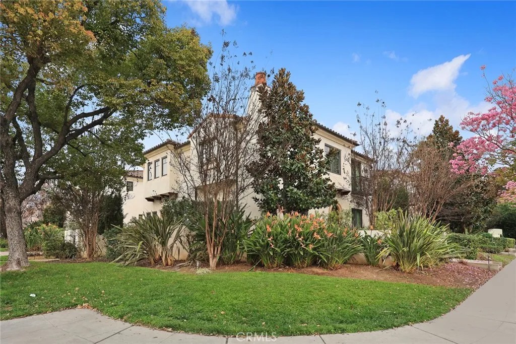 1088 Sunset Boulevard A