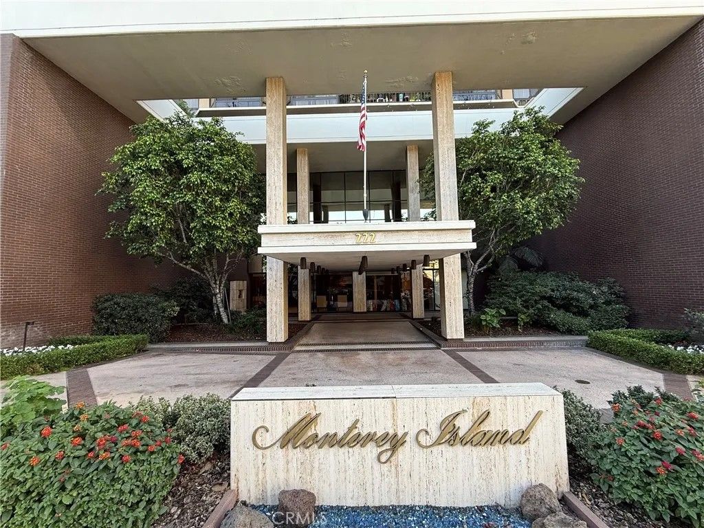 Photo of 222 Monterey Road #206, Glendale, CA 91206 (MLS # PF25276747)