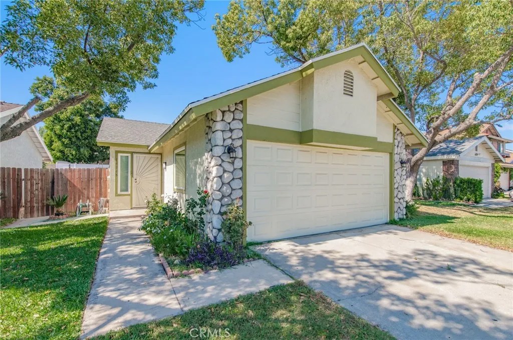 16268 Barbee