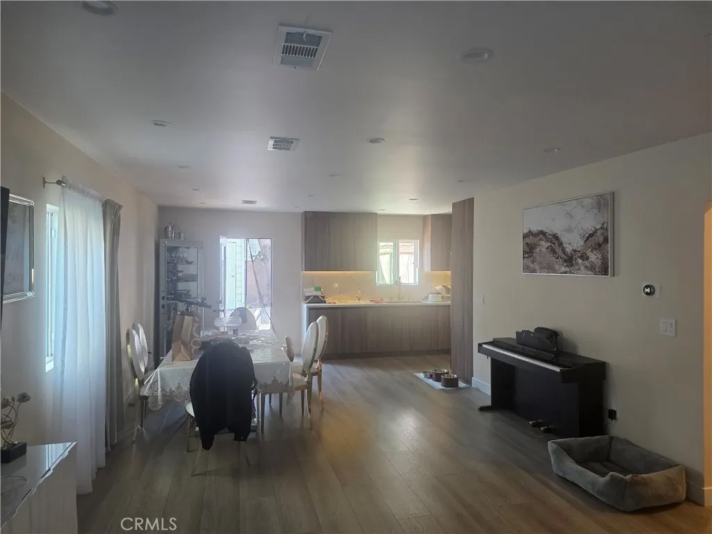 14939 Archwood