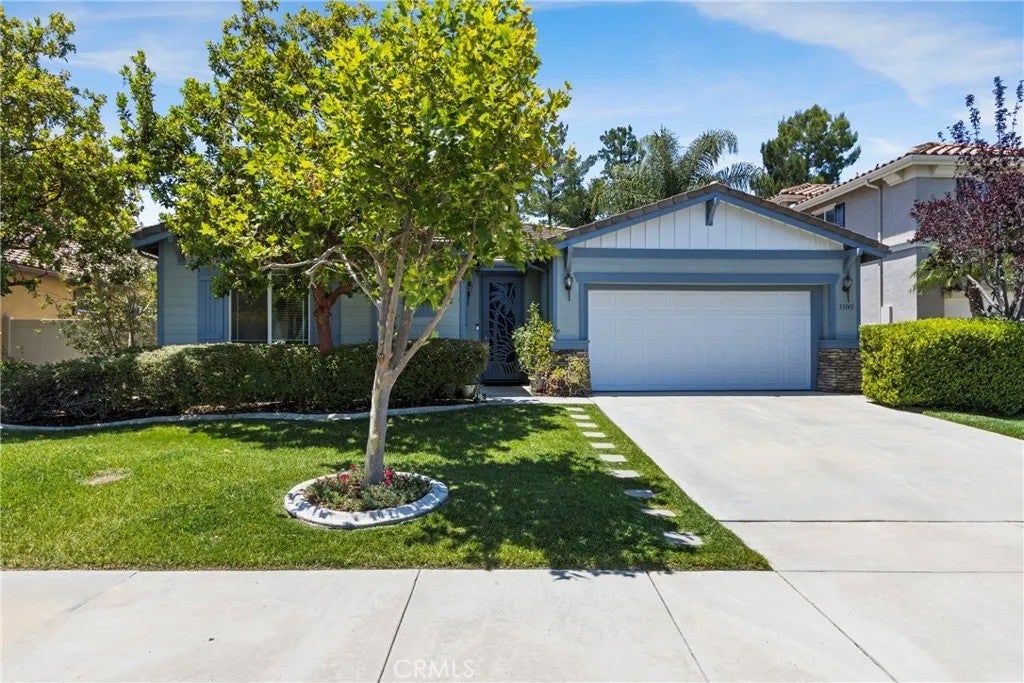 Photo of 33145 Vermont RD, Temecula, CA 92592 (MLS # SW26112421)