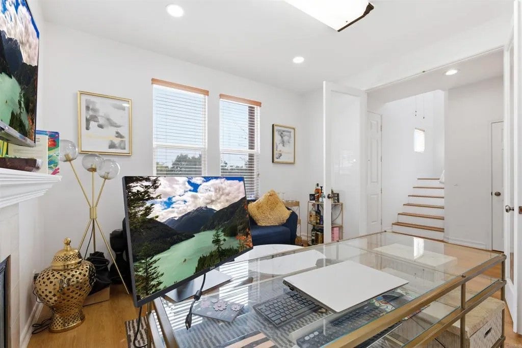 2284 Red Leaf Lane
