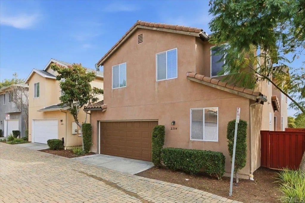 2284 Red Leaf Lane