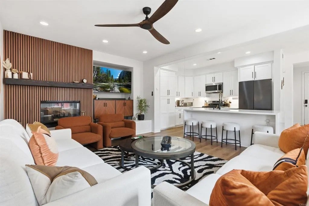 2284 Red Leaf Lane