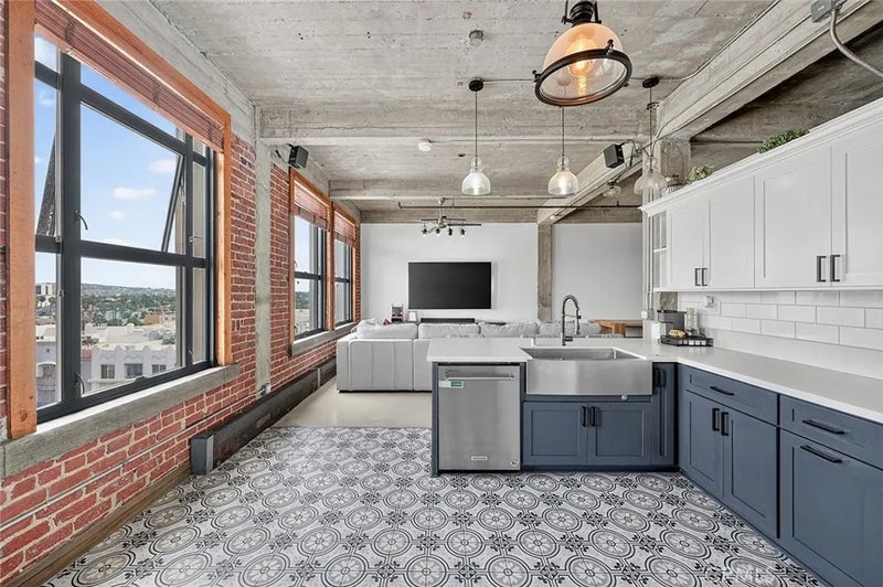 100 W 5th Street 7E