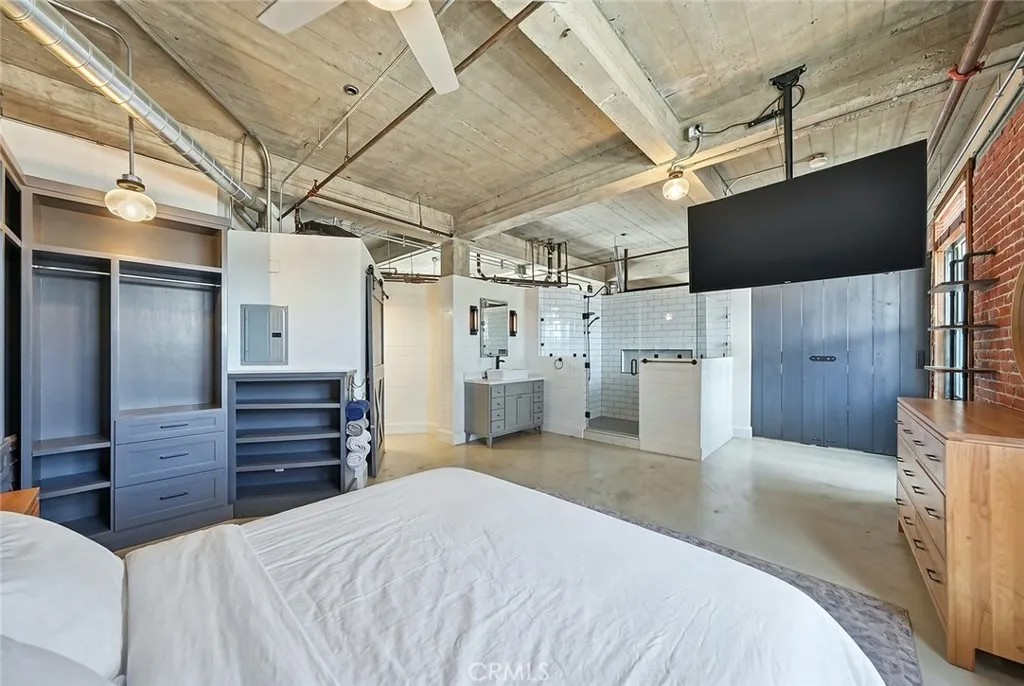 100 W 5th Street 7E