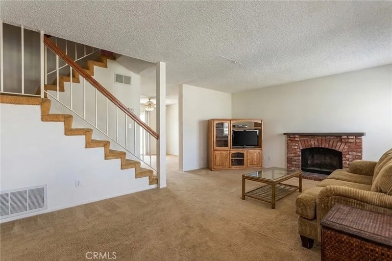 1700 W Cerritos 256