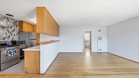 Photo of 1020 E 2nd Street #10, Long Beach, CA 90802 (MLS # SB26040847)