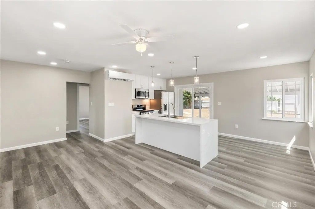 Photo of 9831 Oleander Avenue, Fontana, CA 92335 (MLS # OC26006955)