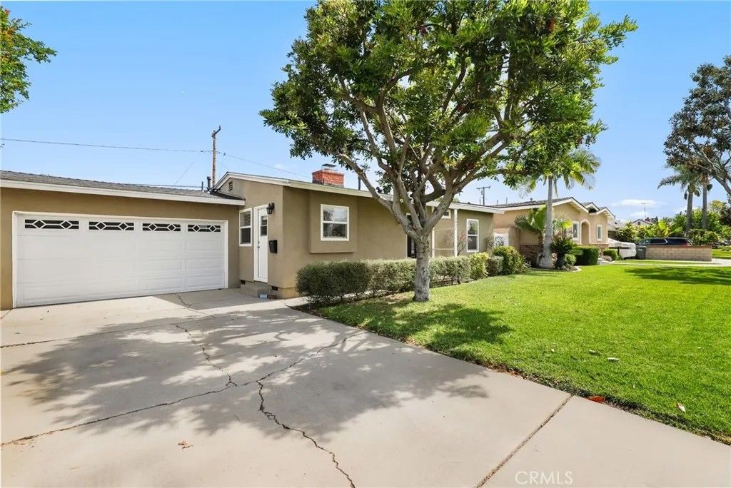 Photo of 13921 Carnell Street, Whittier, CA 90605 (MLS # OC26065412)