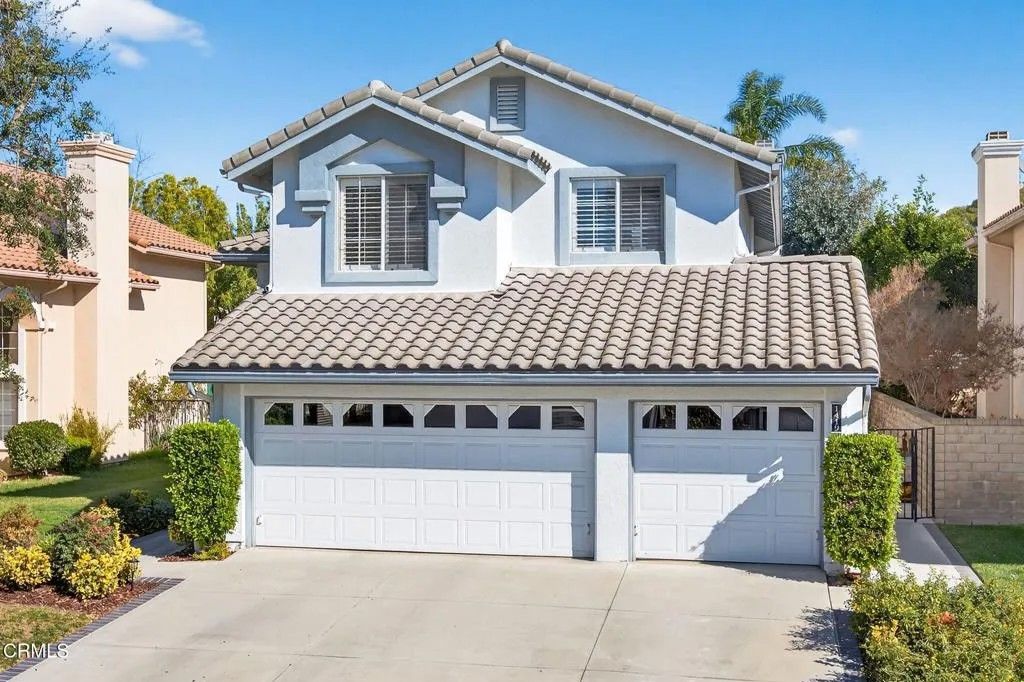 Photo of 1419 Oak Trail Street, Thousand Oaks, CA 91320 (MLS # V1-34331)