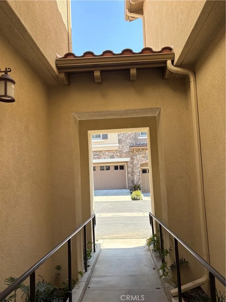 21917 Bella Vista