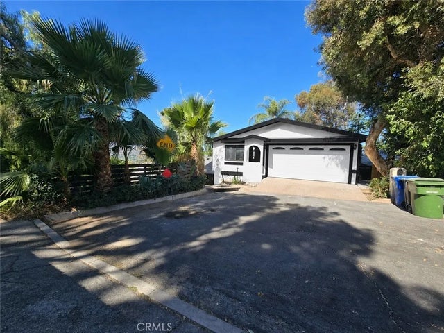 10945 Mountair, Los Angeles