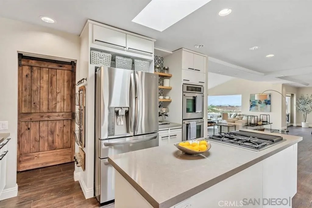 1185 Sunset Cliffs