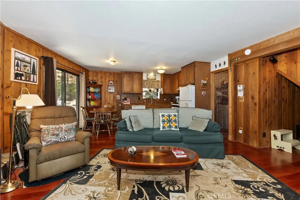 305 Cedarbrook Drive