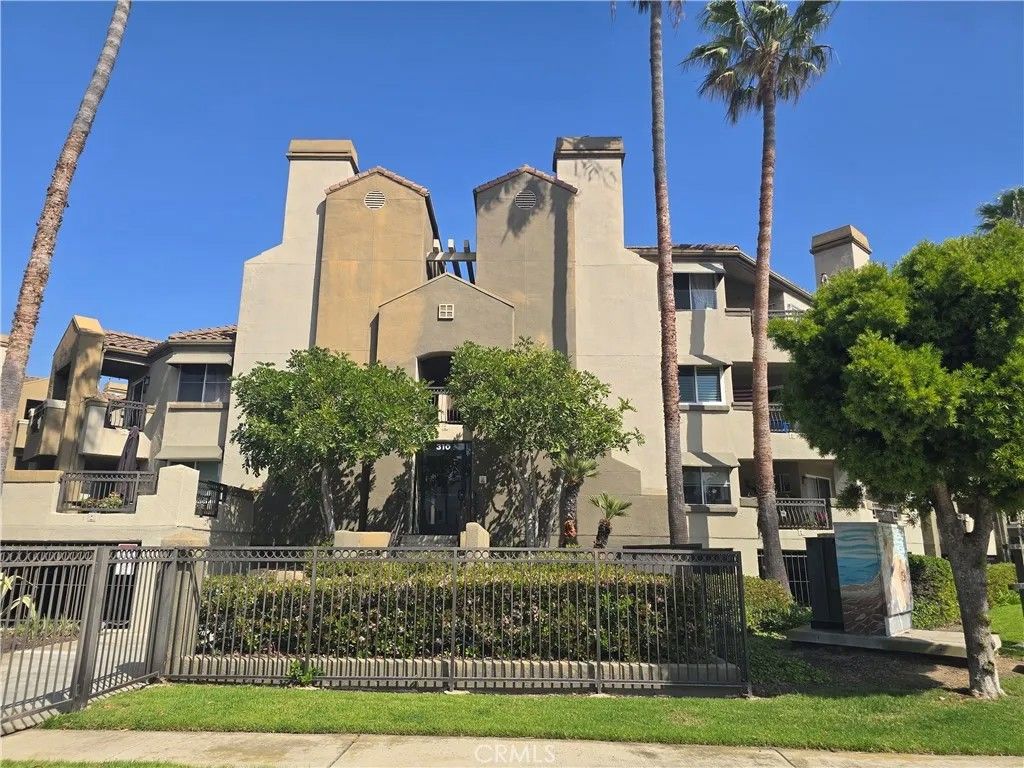 Photo of 310 Lake St #213, Huntington Beach, CA 92648 (MLS # OC26067175)