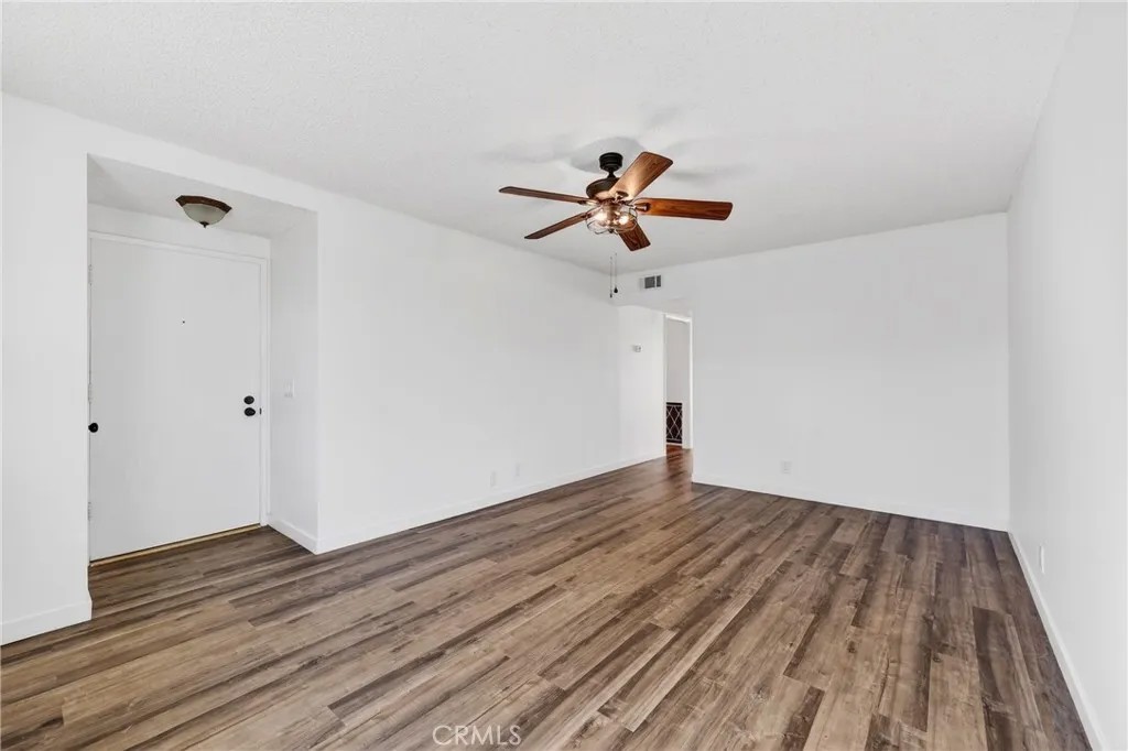 959 W Pine 33
