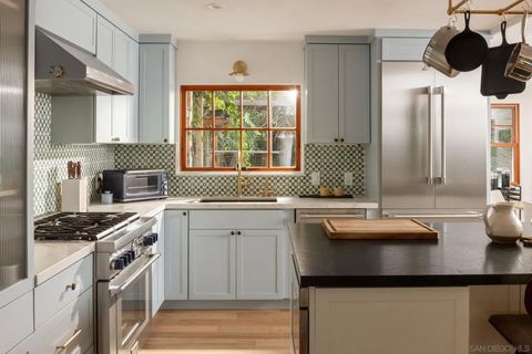 Photo of 767 Hymettus Avenue, Encinitas, CA 92024 (MLS # 260010161)