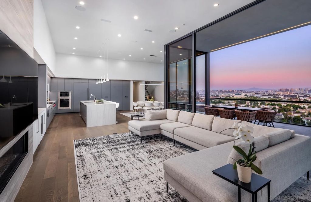 Photo of 2035 Evergreen St, San Diego, CA 92106 (MLS # 260009448)