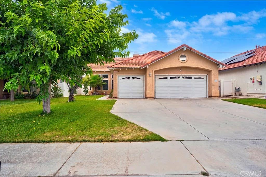 Photo of 16861 Via Lunado, Moreno Valley, CA 92551 (MLS # IV26133056)