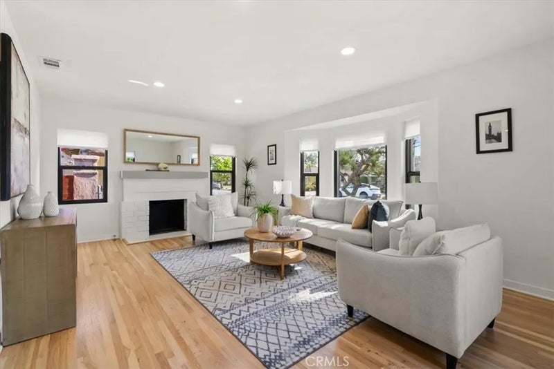 3893 Cherrywood