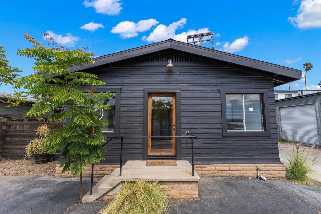 Photo of 2820 Adams Avenue, San Diego, CA 92116 (MLS # 250039259)