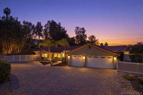 1157 Whispering Highlands Dr Escondido CA 92027