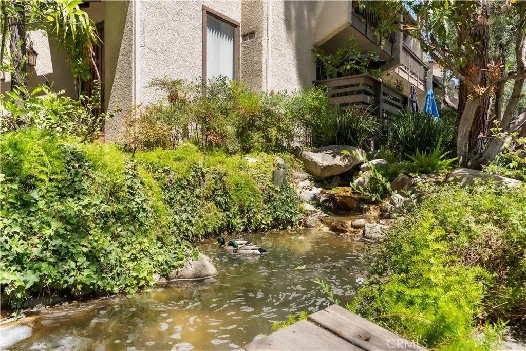 Photo of 21801 Burbank Blvd #97, Woodland Hills, CA 91367 (MLS # SR26086166)