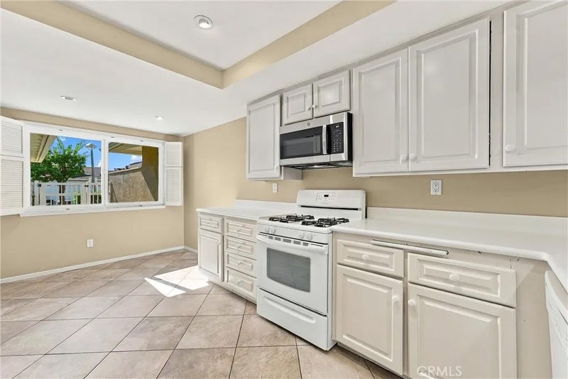 3375 Paseo Halcon