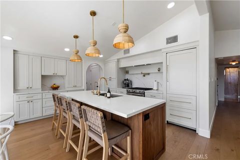 Photo of 22510 Decoro Drive, Saugus, CA 91350 (MLS # SR26047375)