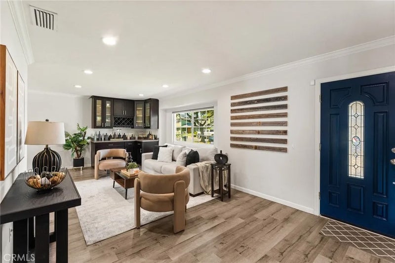 538 E Riverview