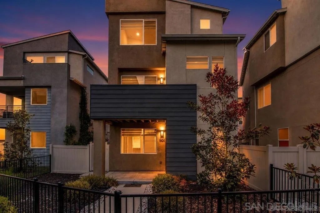 Photo of 1808 Lynx Ter, Chula Vista, CA 91915 (MLS # 260021840)