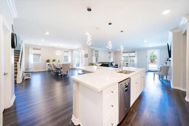 45602 Altree Court