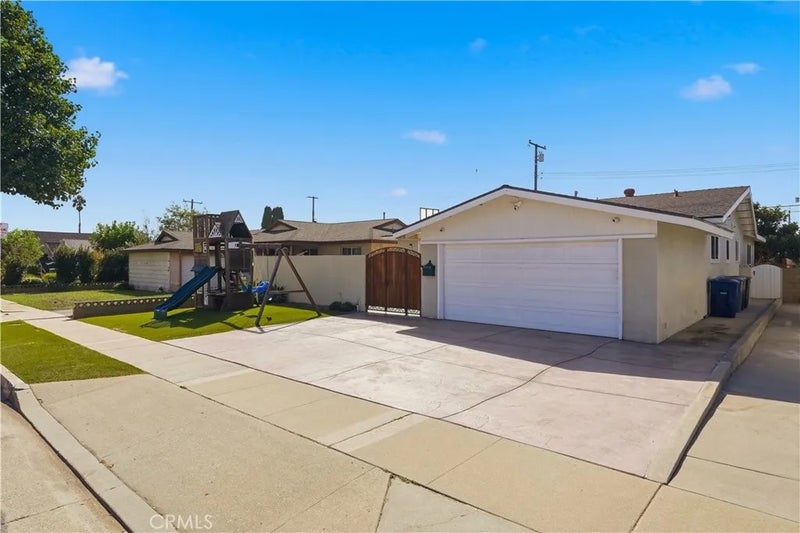 2346 W 234th