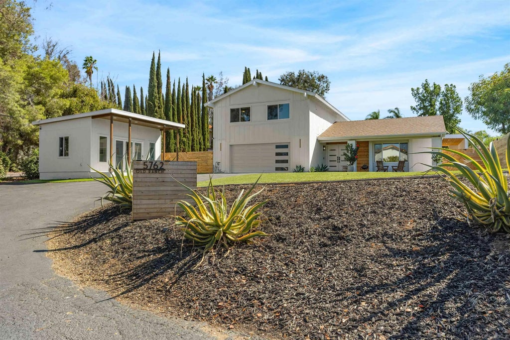 Photo of 5762 Old Ranch Rd, Oceanside, CA 92057 (MLS # 260024064)