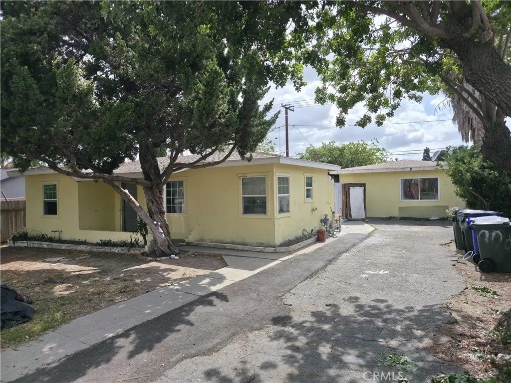 Photo of 9060 Hemlock AVE, Fontana, CA 92335 (MLS # PW26099378)