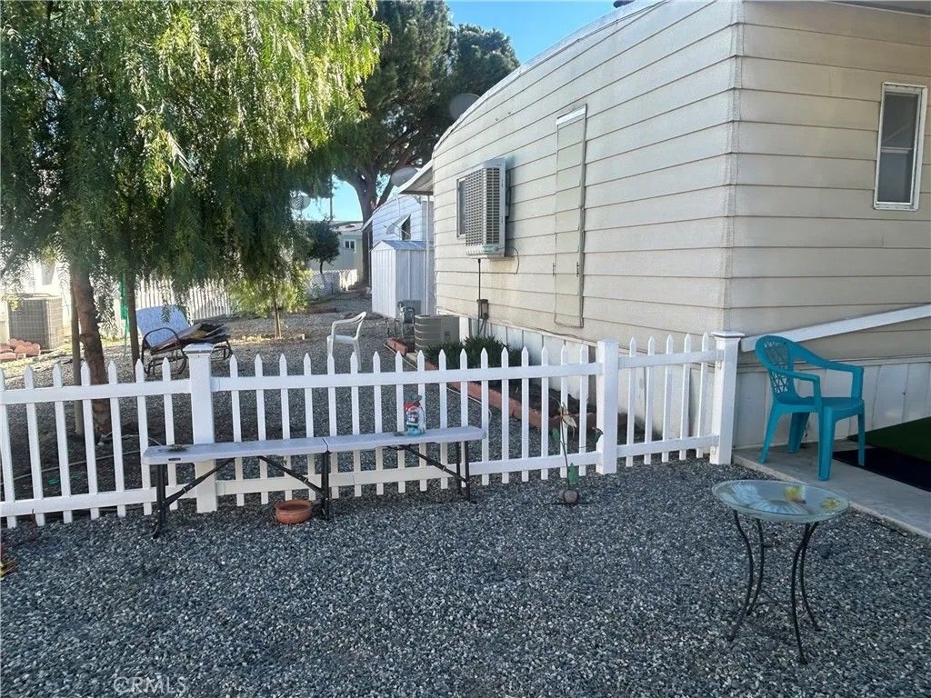 Photo of 332 N Lyon Ave #68, Hemet, CA 92543 (MLS # SW26012026)
