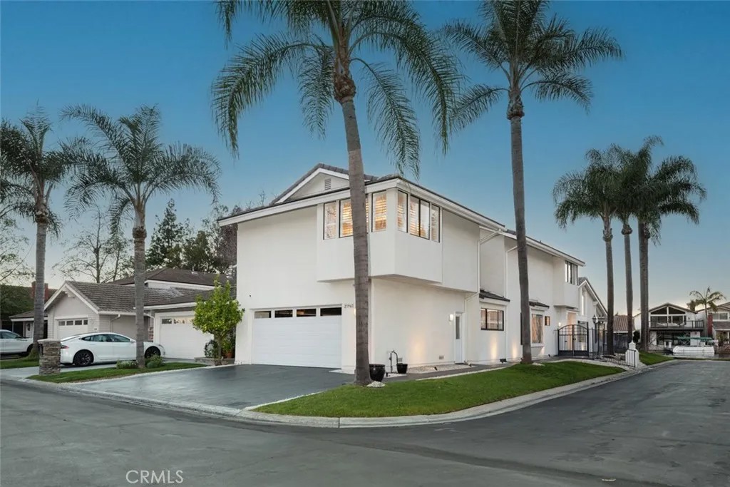 21961 Cayuga Lane