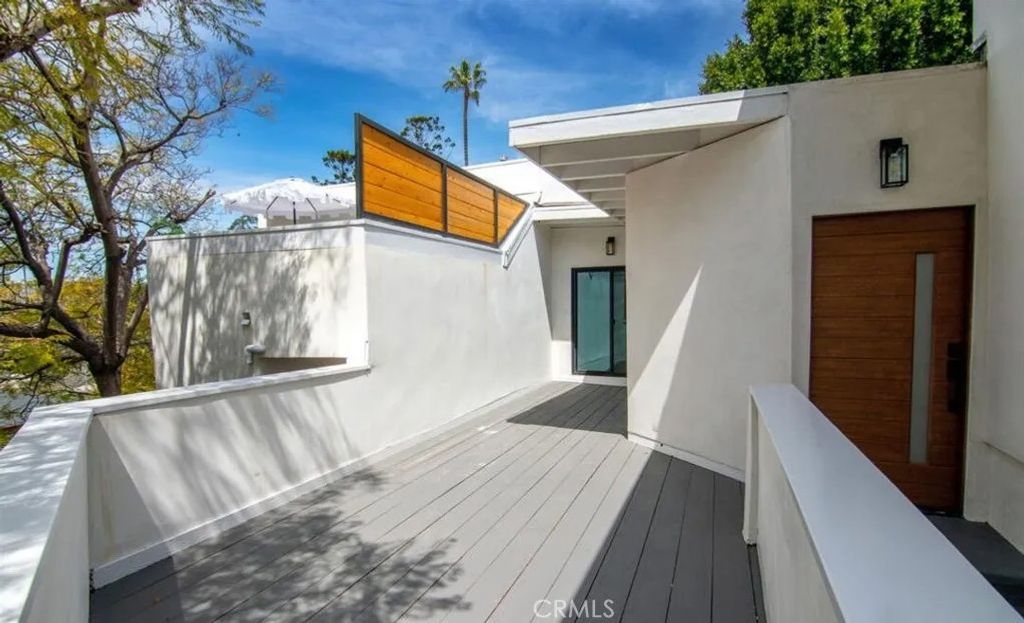 Photo of 1426 Elevado, Los Angeles, CA 90026 (MLS # SR25267374)