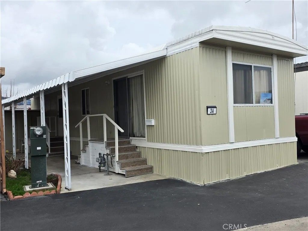 Photo of 437 W SP 3A Carson Street, Carson, CA 90745 (MLS # SB25278893)