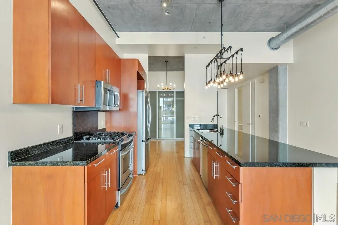 1025 Island Ave 407