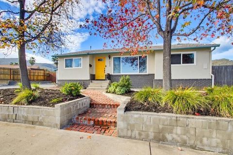 8534 Sandstone Santee CA 92071